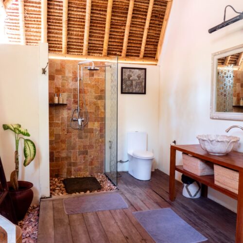 Vayam - Triangle - Bathroom