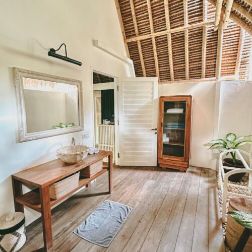 Vayam - Triangle Room - Bathroom 2